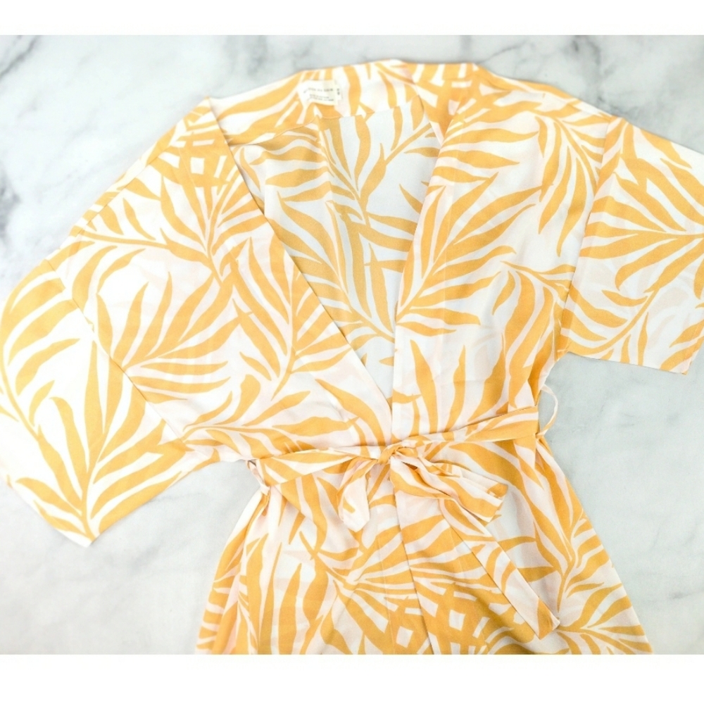 New Maison Du Soir Magnolia Luxe Robe  - Picture 2 of 2